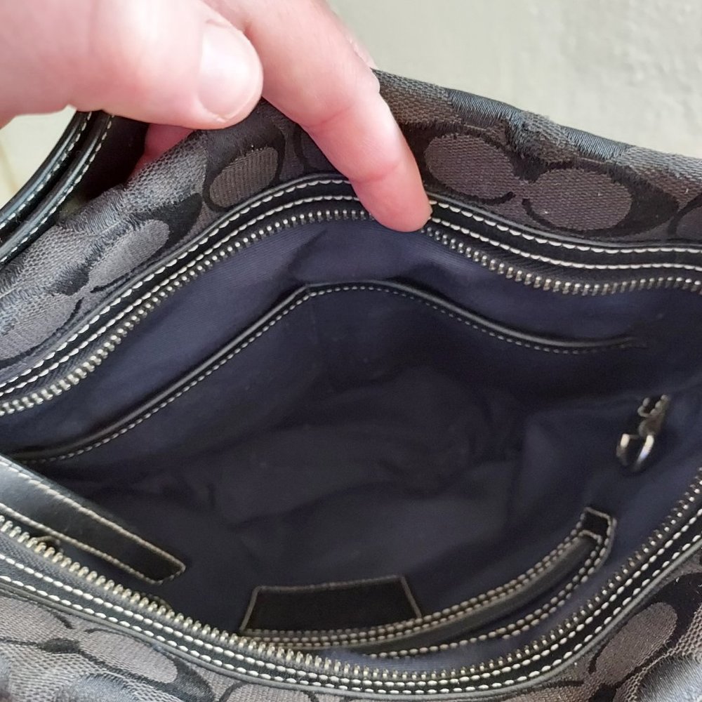 Coach Purse - Picture 4 of 4